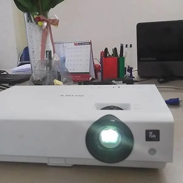 Dịch vụ sửa máy chiếu Sony chuyên nghiệp và điều cần biết