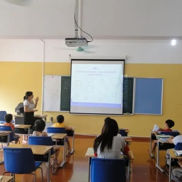 Bỏ túi một vài lời khuyên khi sửa máy chiếu tại Bắc Ninh