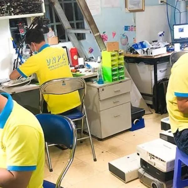 Nên sửa máy chiếu tại Hưng Yên ở đâu tốt bạn có biết?